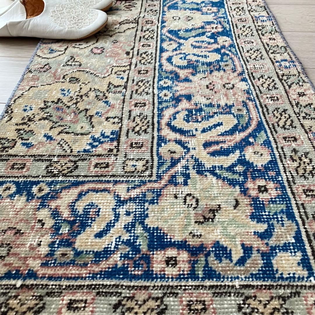 ピンク46×194ブルー　ペールグリーン　ロングランナー　トルコヴィンテージラグ