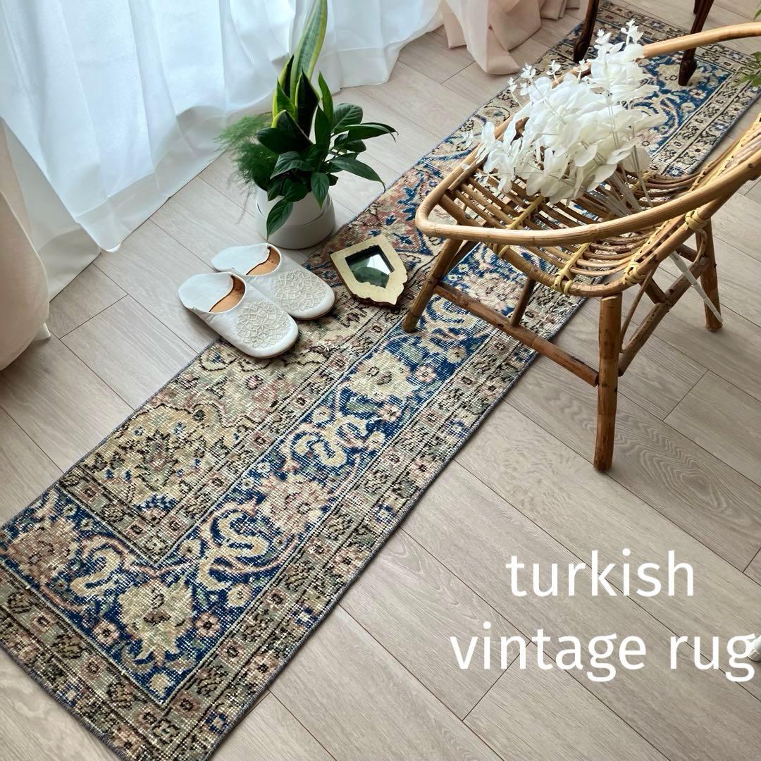 ピンク46×194ブルー　ペールグリーン　ロングランナー　トルコヴィンテージラグ