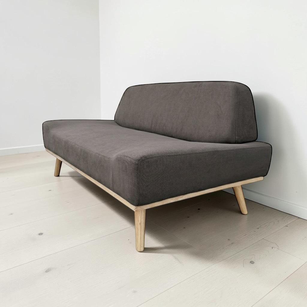 【新品】北欧風　アームレスソファ　2人掛け　ロースタイル　ニュアンスブラウン