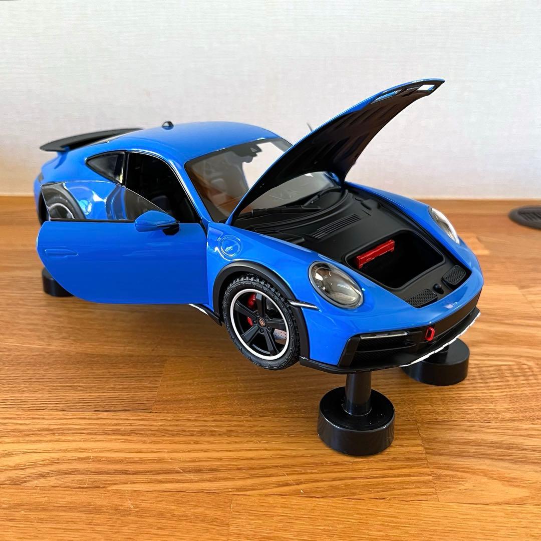 【ミニカー 美品】1/18 ミニチャンプス ポルシェ 911 ダカール 2022