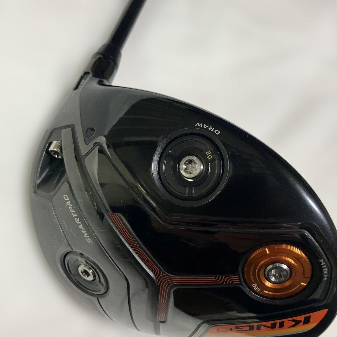 Cobra KING F7 ドライバー ヘッドカバーはありません。