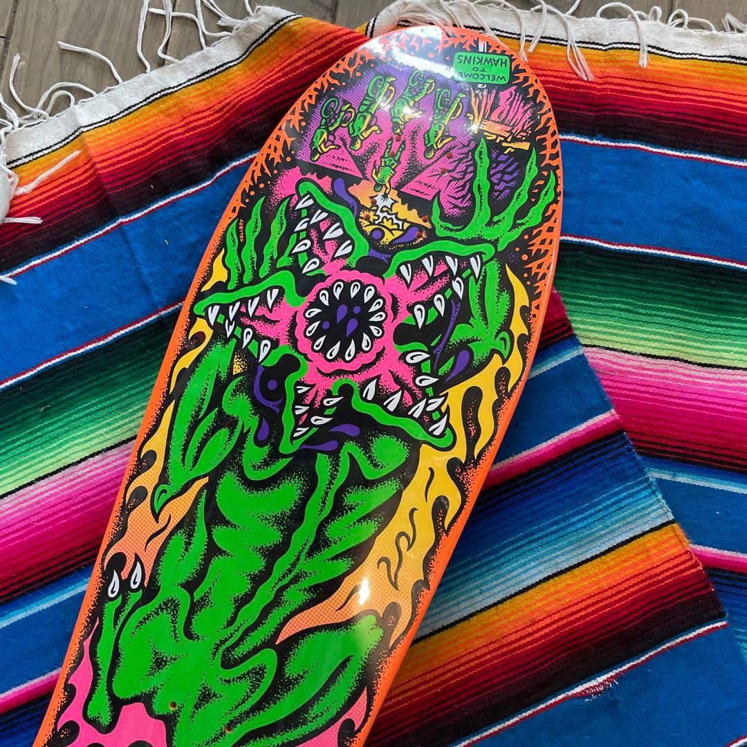 Santa Cruz ストレンジャー・シングス スケボーデッキ10.3インチ