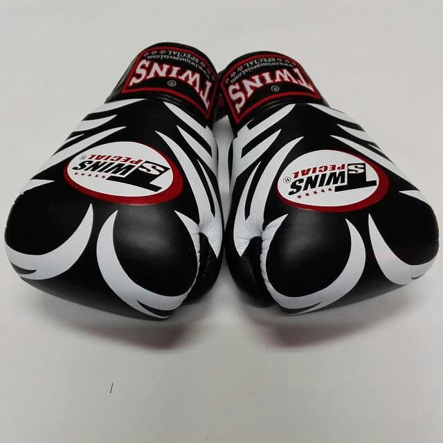 新品 正規 TWINS 本格ボクシンググローブ 本革製 サイズ選択 T黒