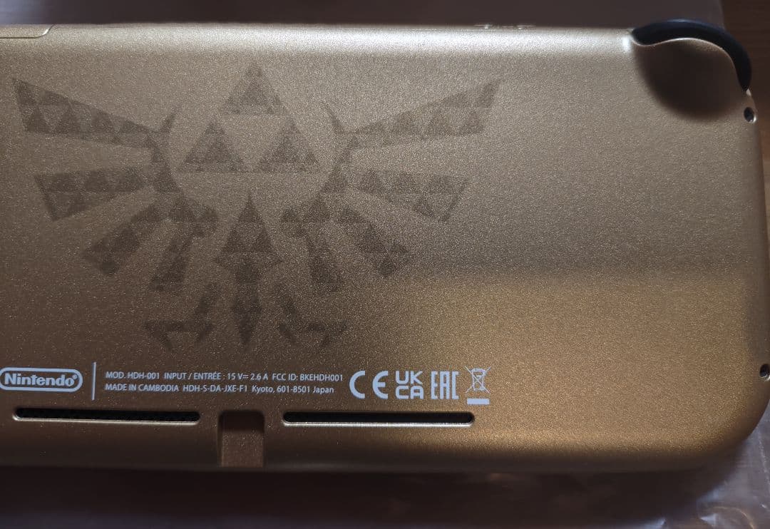 【最安値】ニンテンドースイッチライト ハイラルエディション+128GBカード付