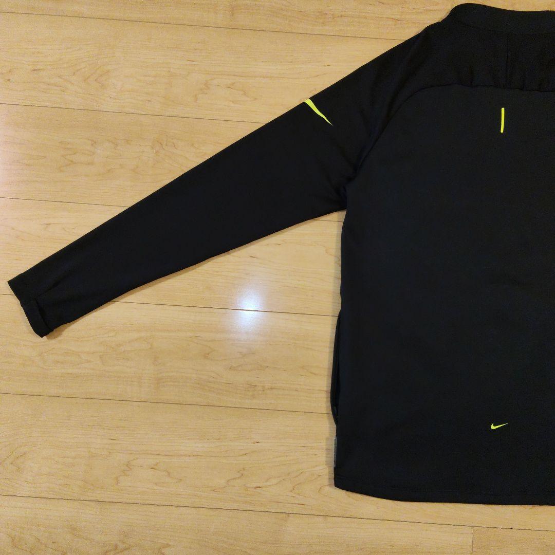 智です。　　Lサイズ 美品【NIKE】ナイキ長袖サーマパッド ストライク