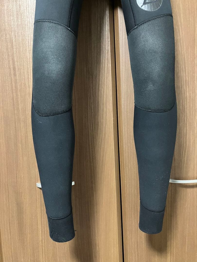 美品レディースウェットスーツ　セミドライ裏起毛