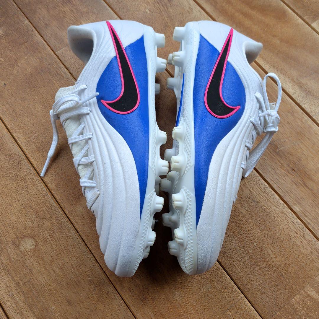 Nike Phantom GT サッカーシューズ ホワイト/ピンク/ブルー