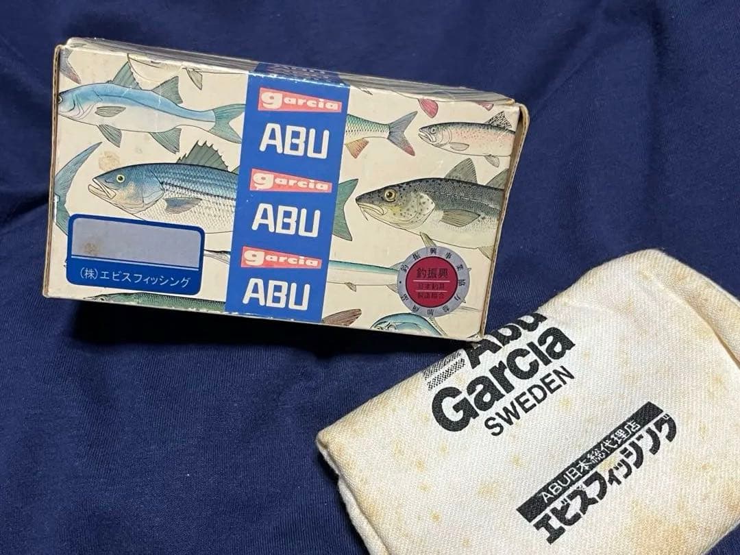 新品未使用　84年製　ABU garcia アンバサダー2500C