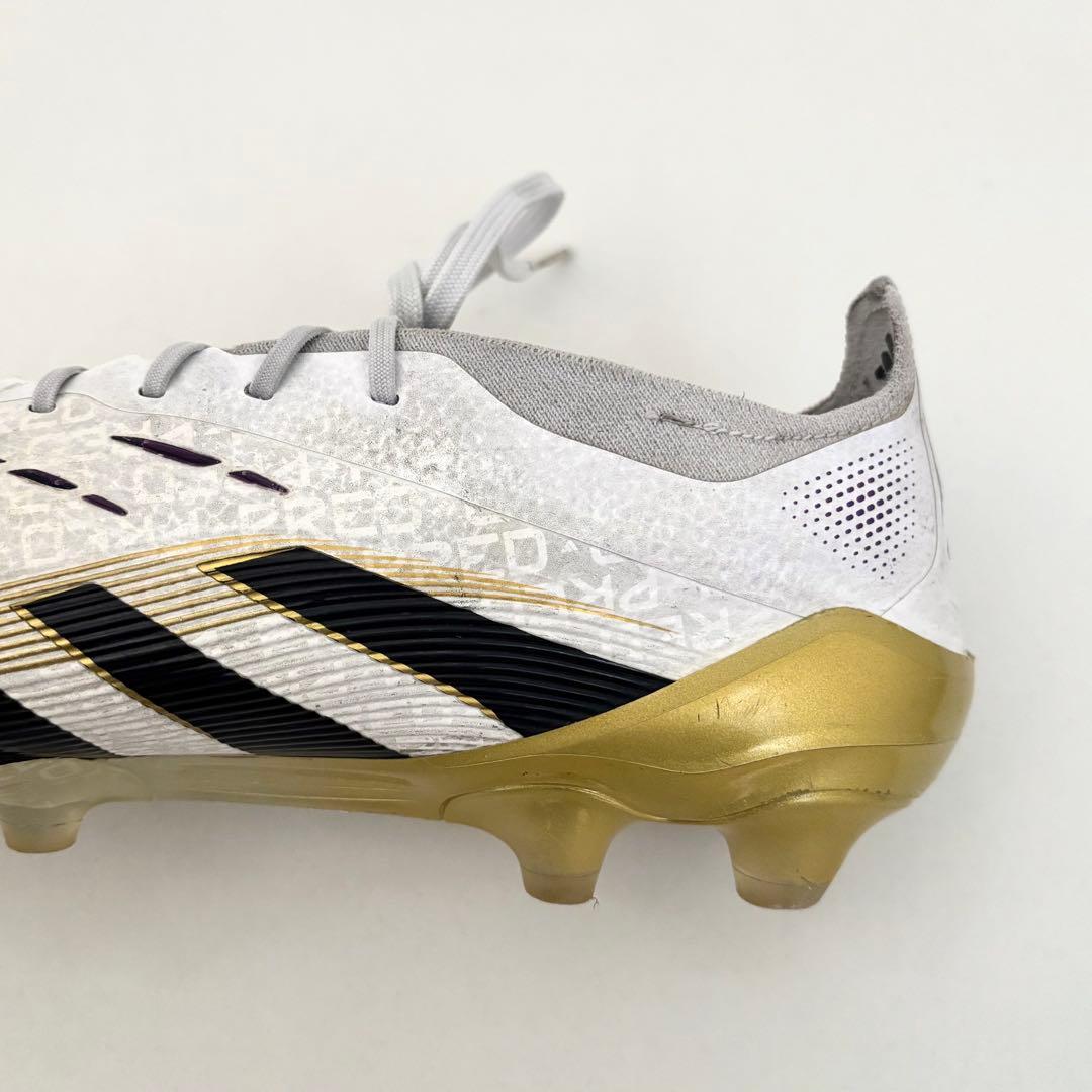 アディダス　サッカースパイク　プレデター　エリート