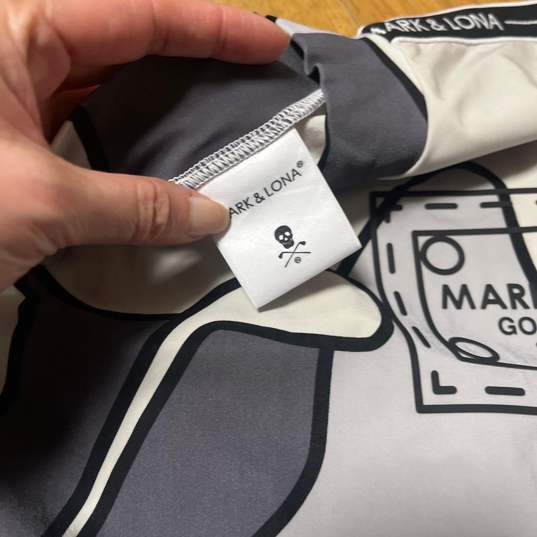 マークアンドロナ男性用モックネックシャツ　サイズ46