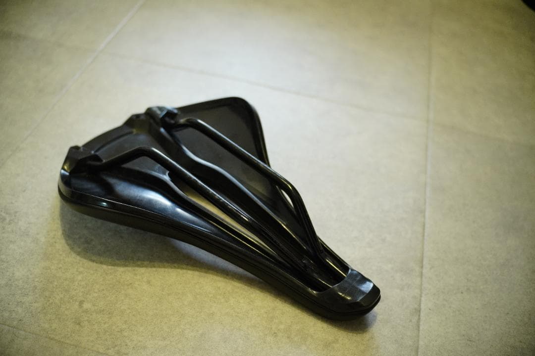 スペシャライズドSpecialized Power Comp サドル 155mm