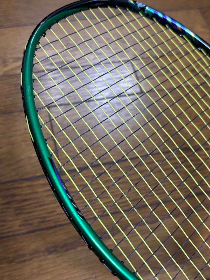 ゆ*ゆ様 YONEXアストロクス99 LCW リーチョンウェイモデル 4UG5