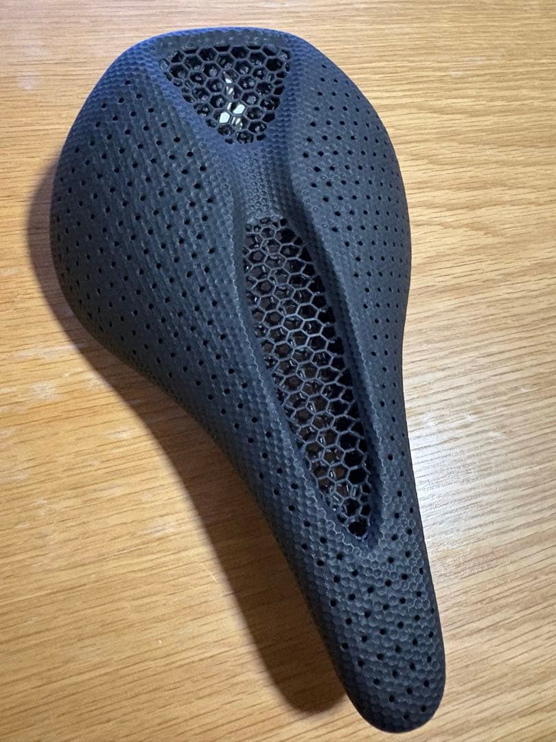 Specialized Power With Mirror サドル 143mm