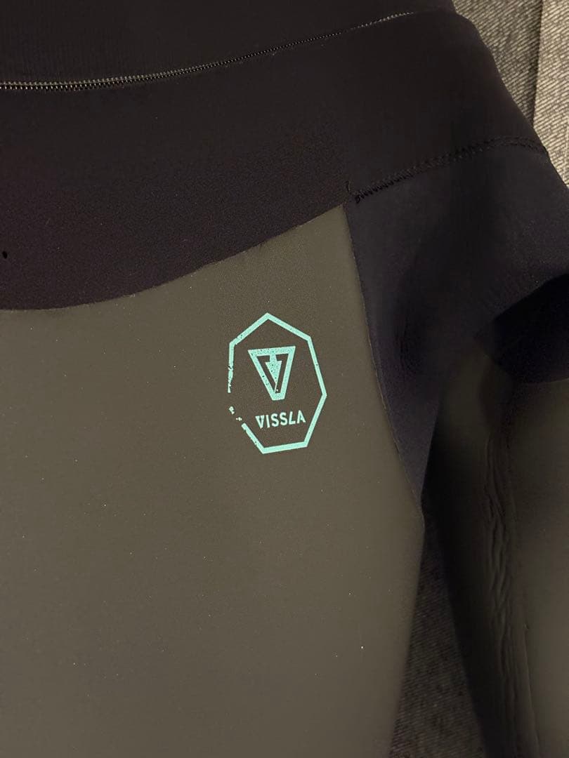 【早い者勝ち！】VISSLA ウェットスーツ フード付き セミドライ メンズ