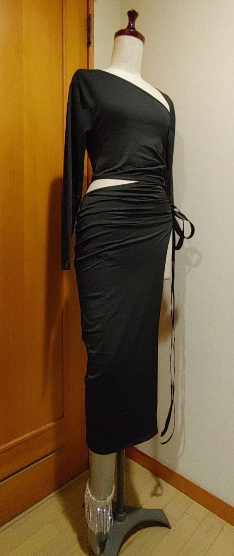 ダンスウェア・ラテンワンピース【黒・Ｓサイズ】新品