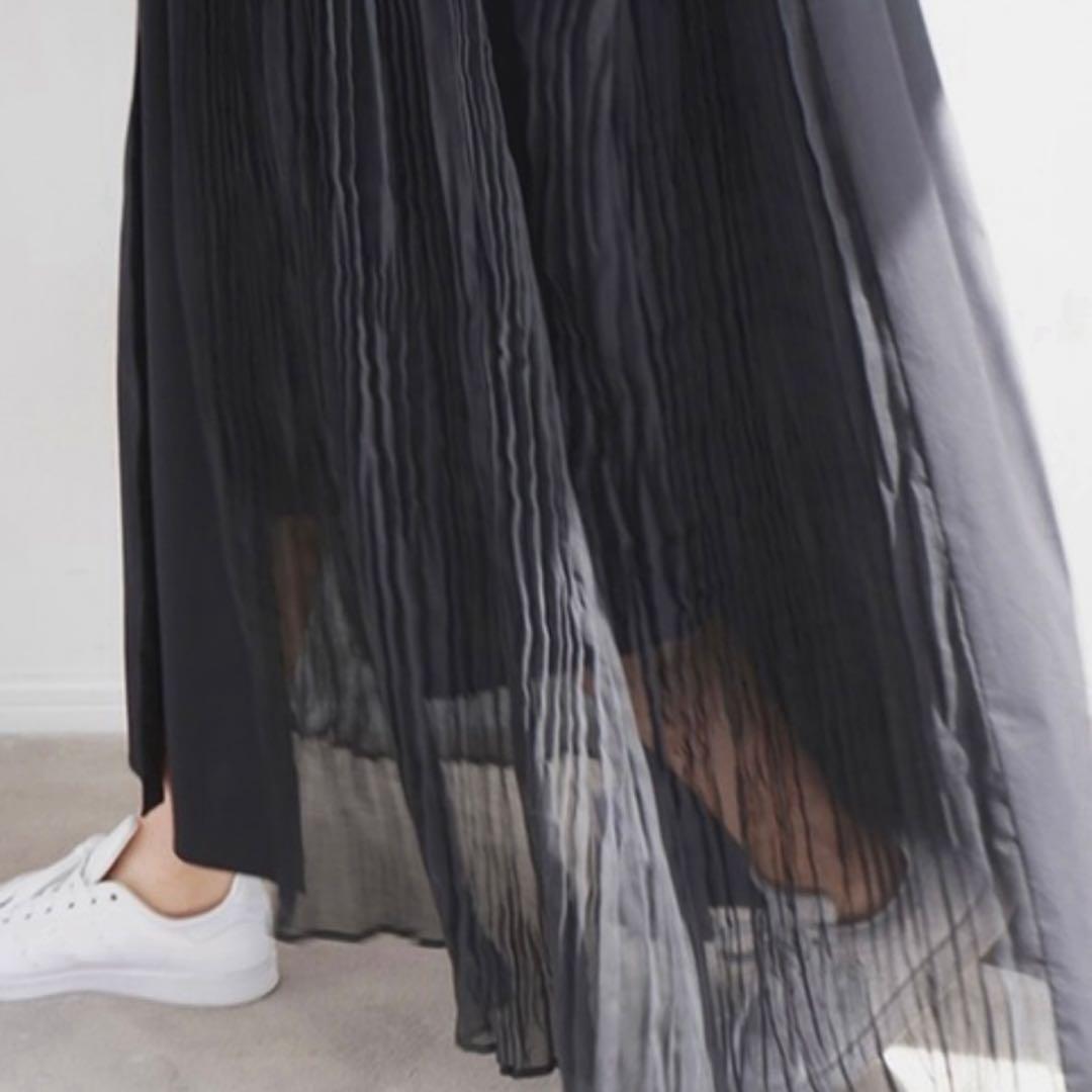 2【美品】ETRE TOKYO シアーサイドプリーツワンピース　黒