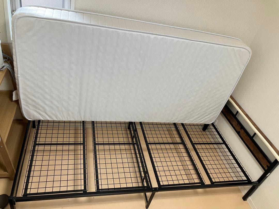 ニトリ　シングルベッドフレーム　マットレスセット