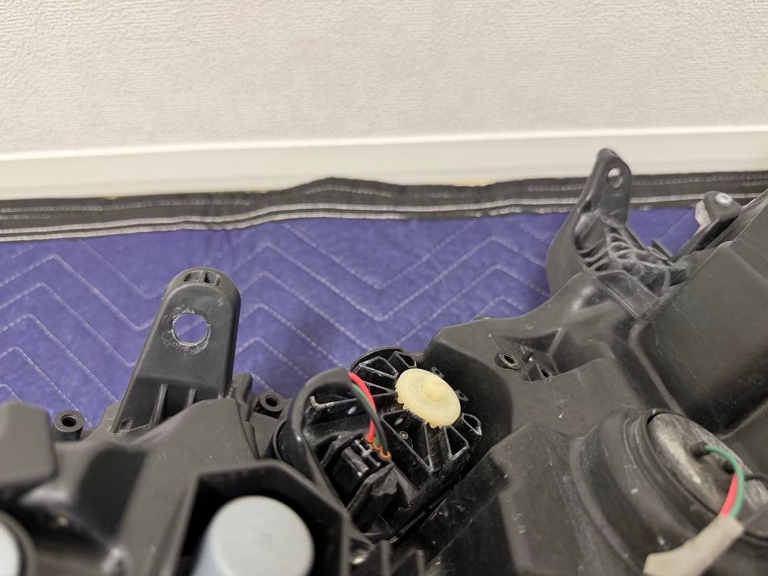 30系後期　ヴェルファイア　2眼純正ヘッドライト