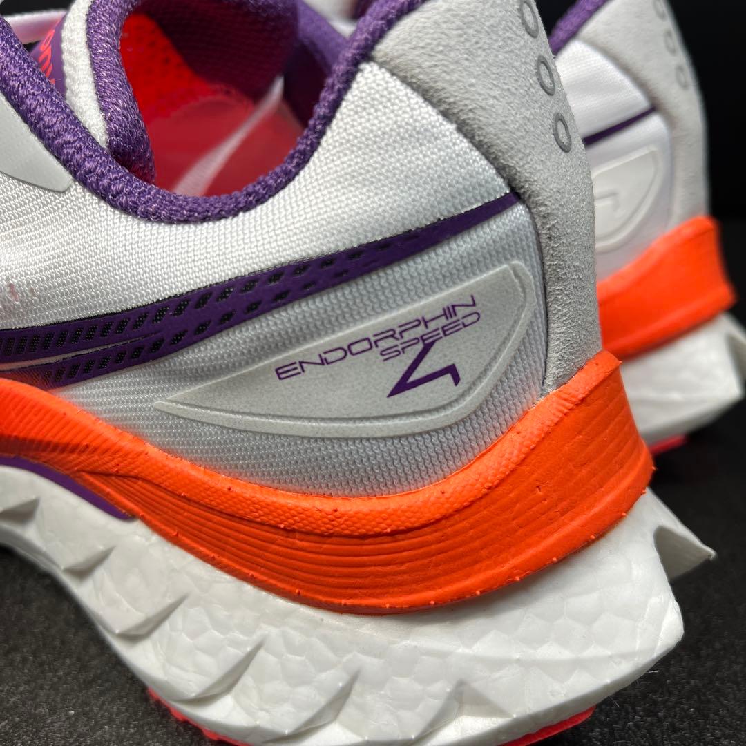 土日限定セール★★未使用23.5cm★★サッカニーエンドルフィンスピード4