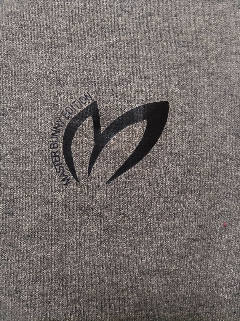 マスターバニー　ニットパーカー　グレー　23年モデル