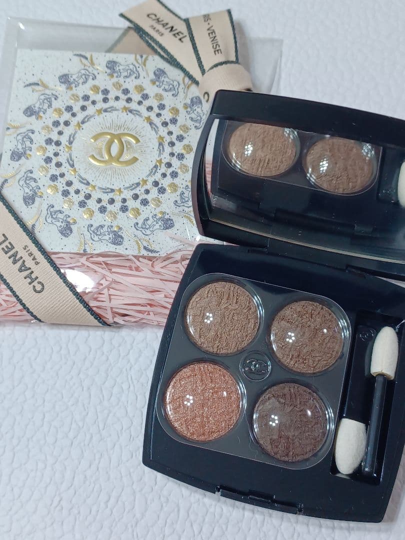 【新品】CHANEL レ キャトル オンブル 04 ツイードブラン エ ローズ