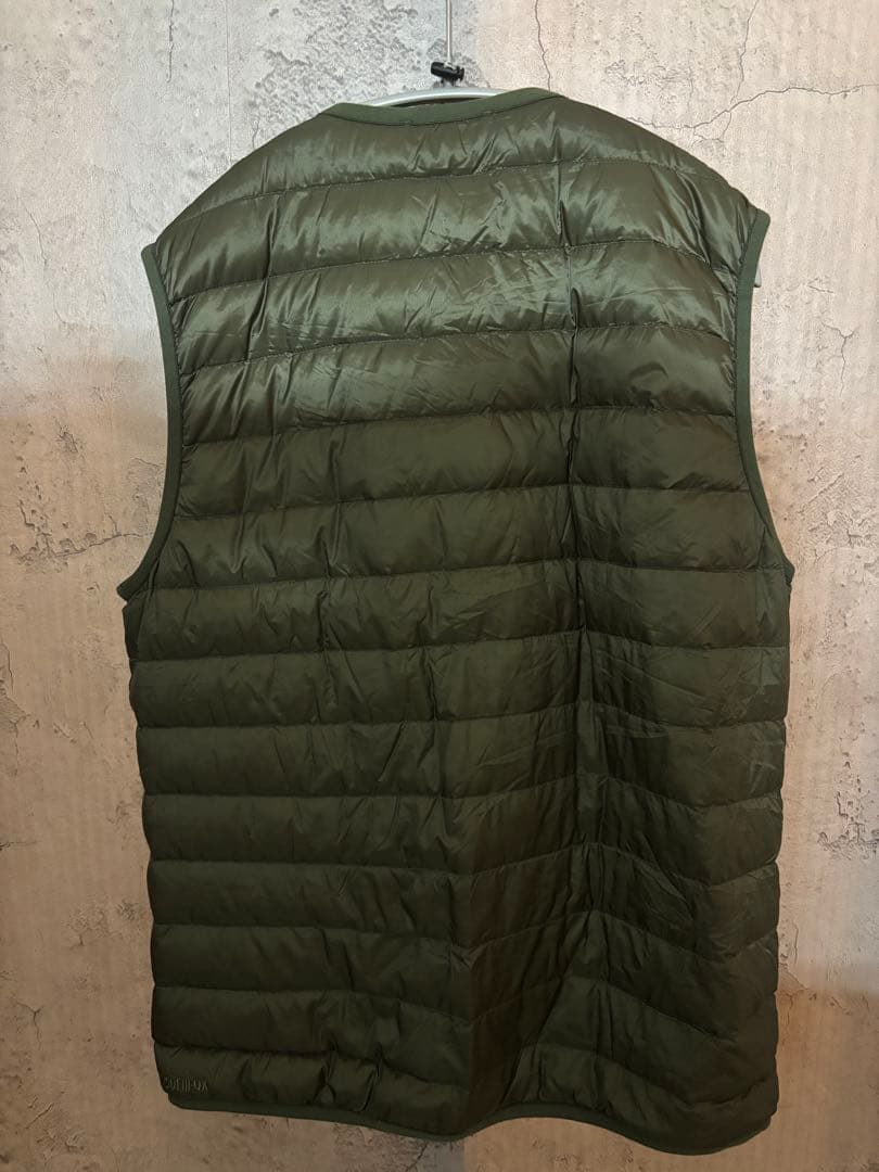 BEAMS別注Marmot ダウンベスト オリーブ Lサイズ