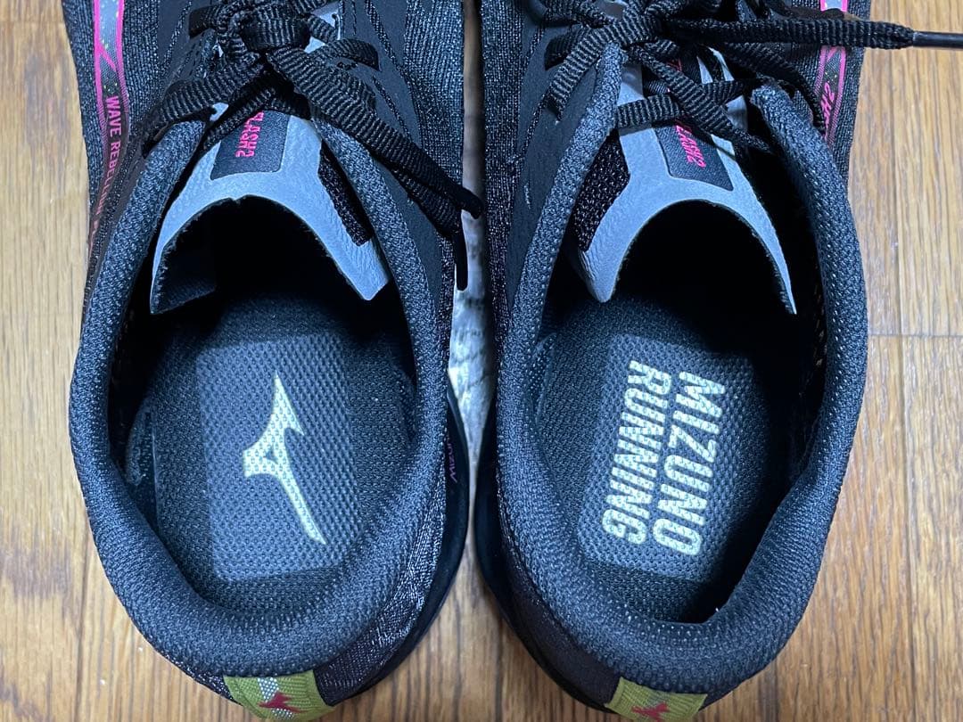 げ*ー様 【中古良品】ミズノウェーブリベリオンフラッシュ2 27.5cm 特別仕