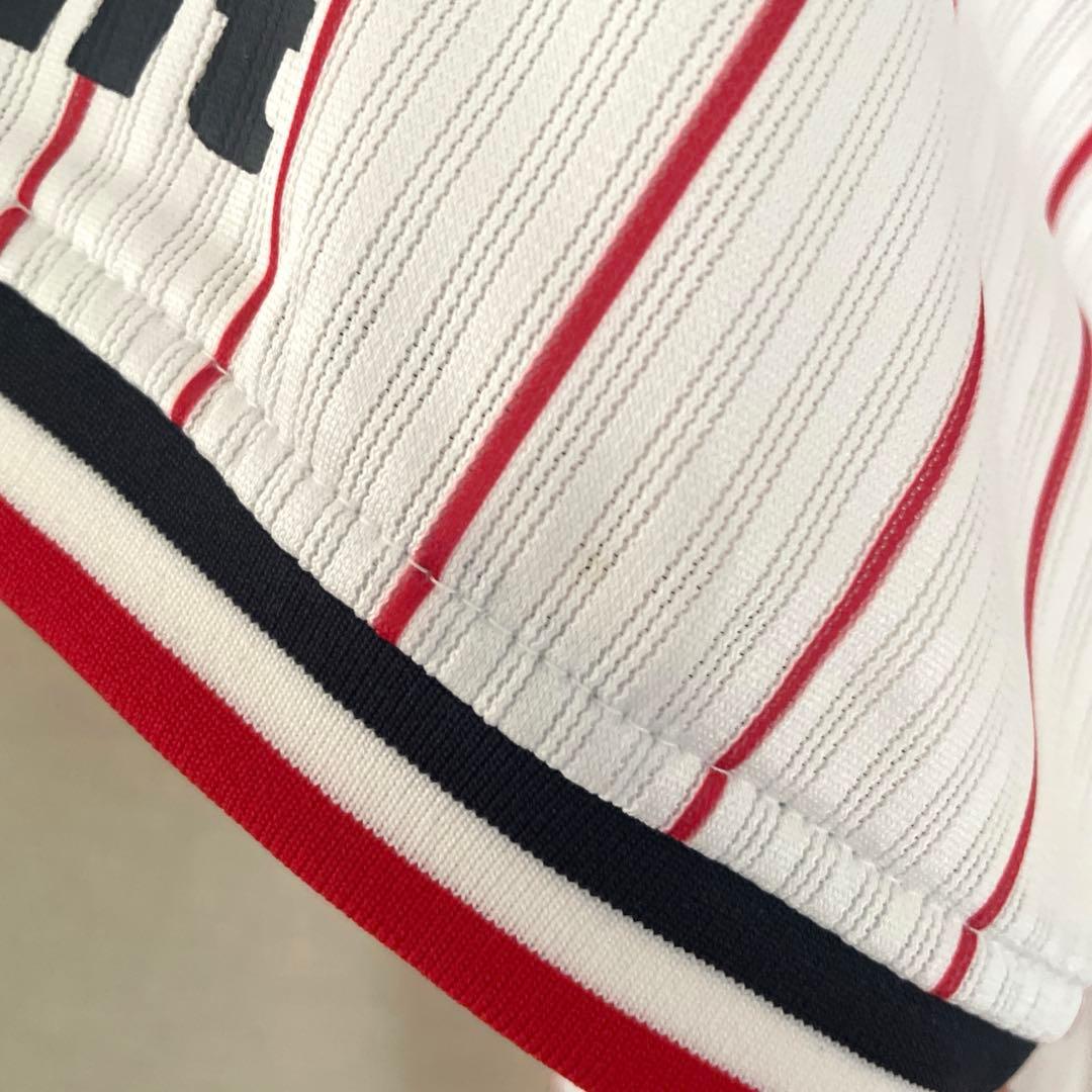 ヤクルト山田哲人ユニフォーム