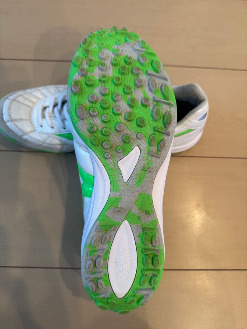 モレリアサラ JAPAN TF（スーパーホワイトパール/ネオングリーン）26cm