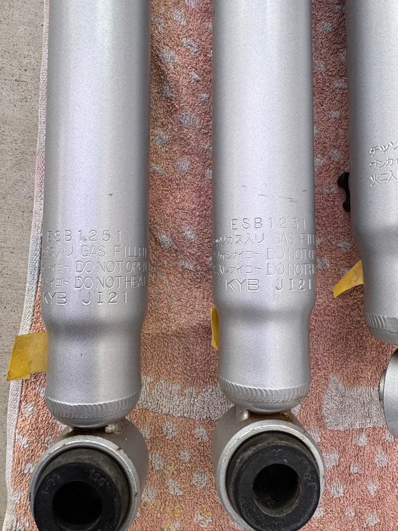 KYB Extage サスペンションフォーク 4本セット