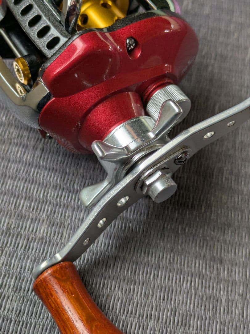 ダイワ　スマック　100L レッドチューン