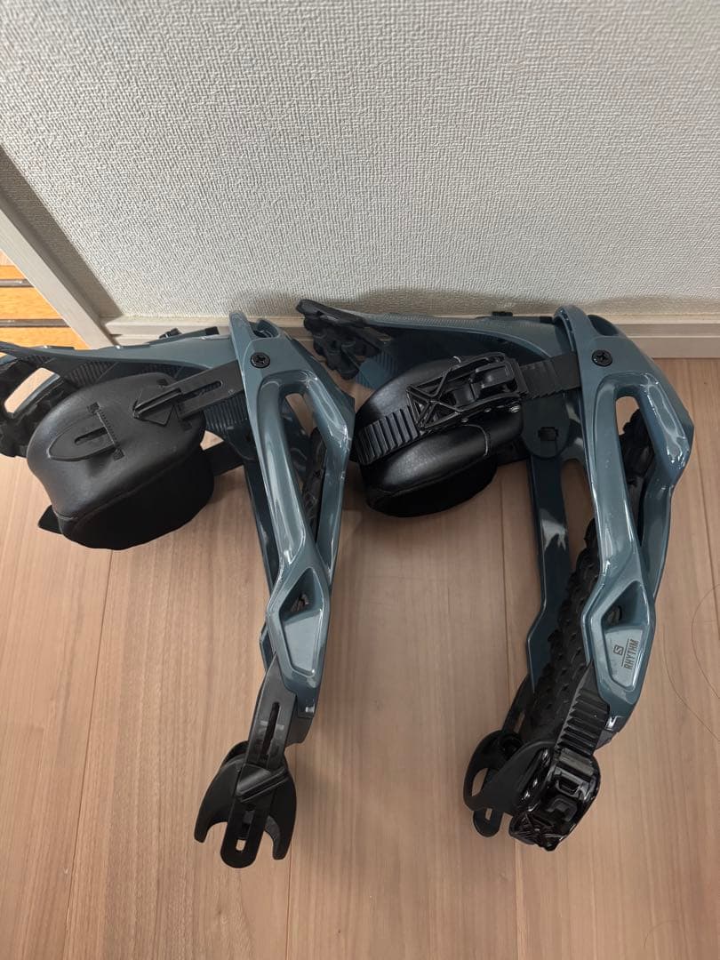 Salomon スノーボードビンディング Rhythmリズム　Mサイズ　グレー