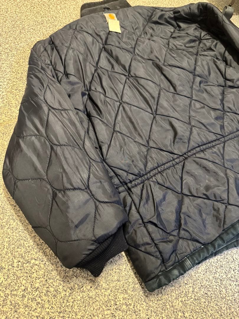 【USA製】06年製 カーハート トラディショナルコート黒 M相当 40