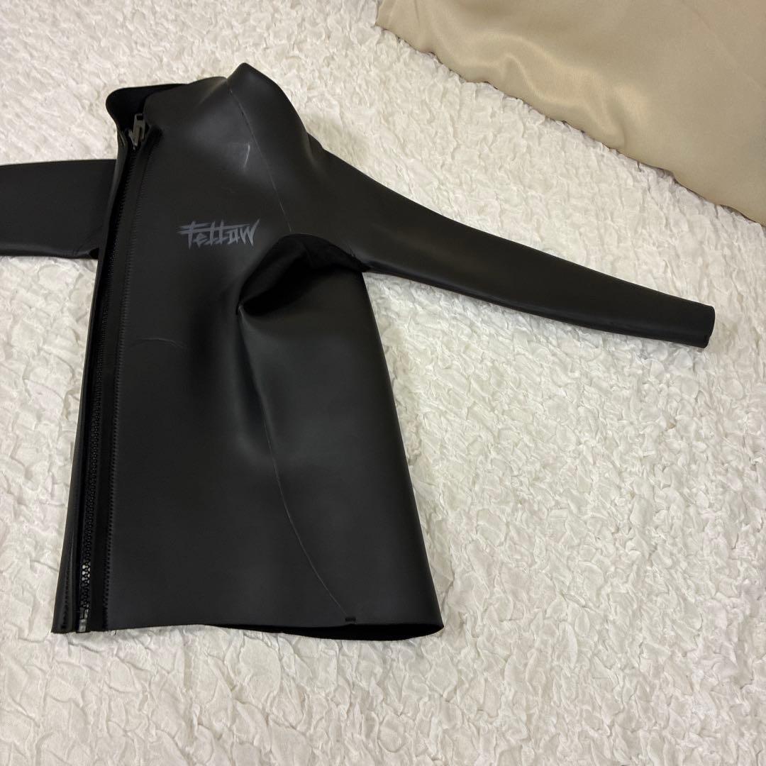 美品》FELLOW　３㎜タッパー　ML　スキン ラバー　ウエット サーフィン