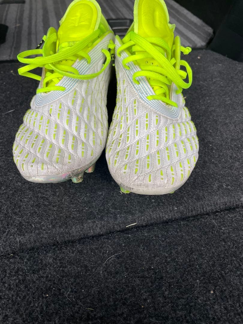 アンダーアーマーサッカーシューズ