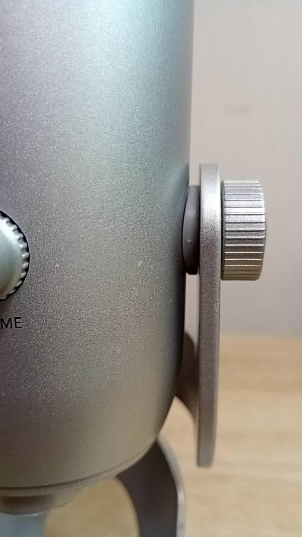 Blue Yeti USBマイク BM400S　シルバー　説明書と箱無し