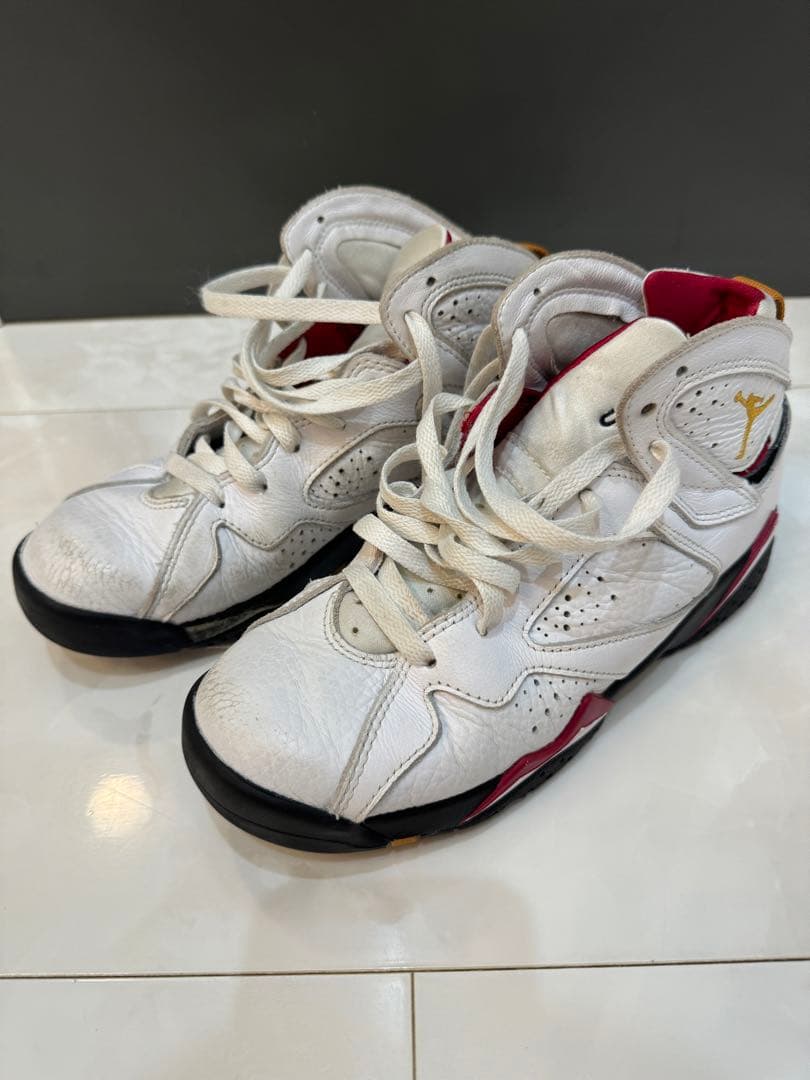 バッシュ　ジョーダン7