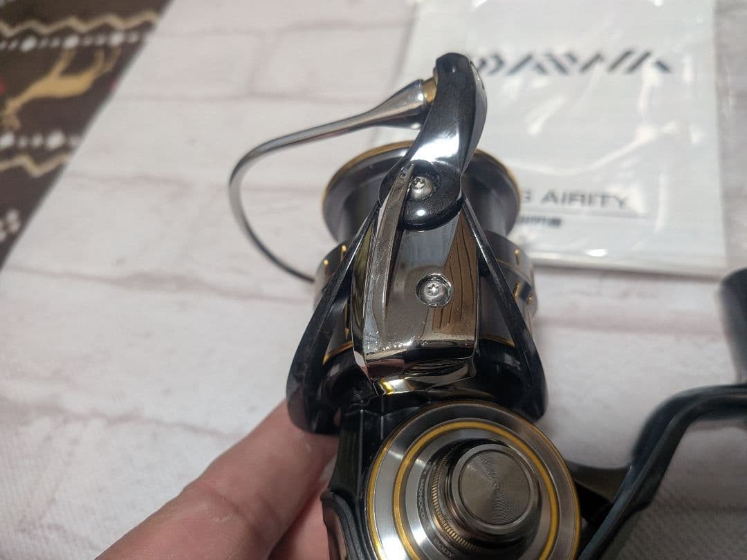 リール DAIWA LUVIAS AIRITY LT 3000S-CXH