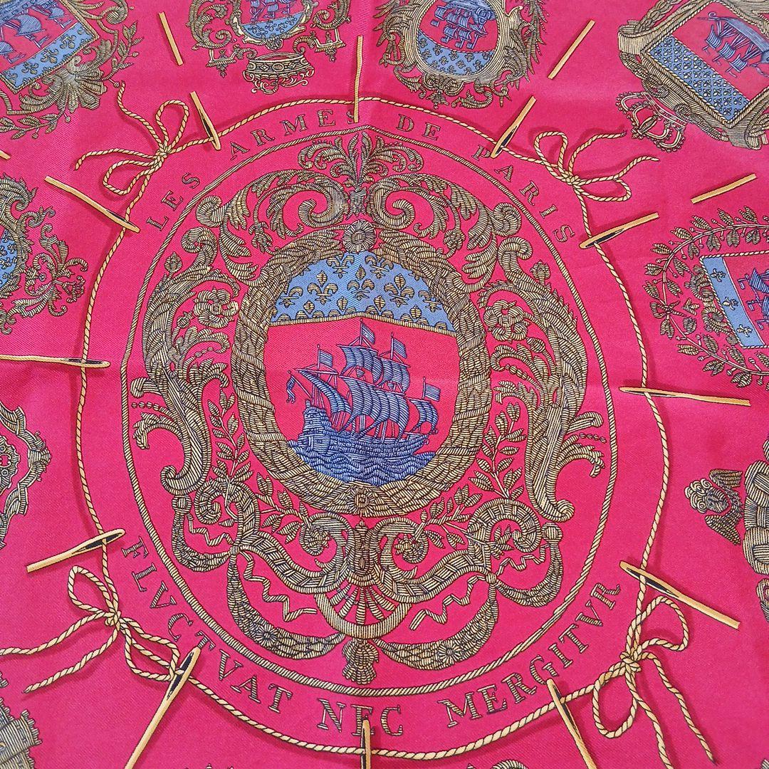 エルメスミニスカーフパリの紋章