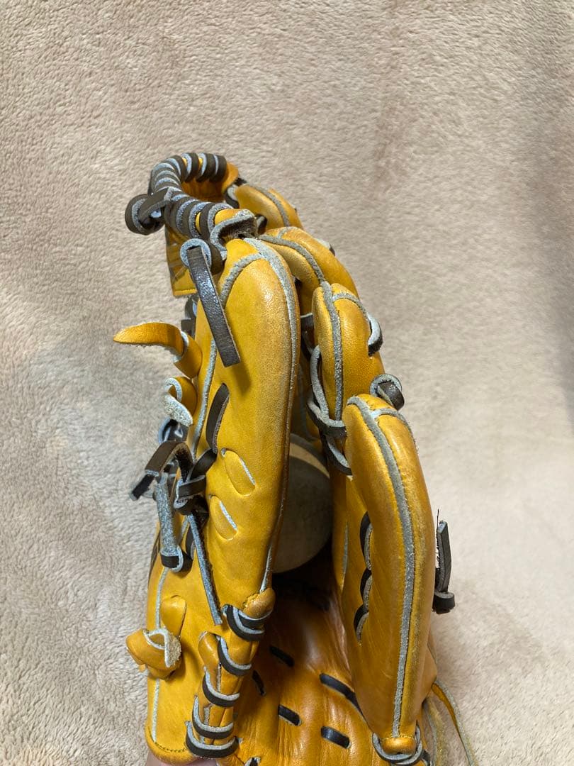 アシックス　ゴールドステージ 軟式　外野手用