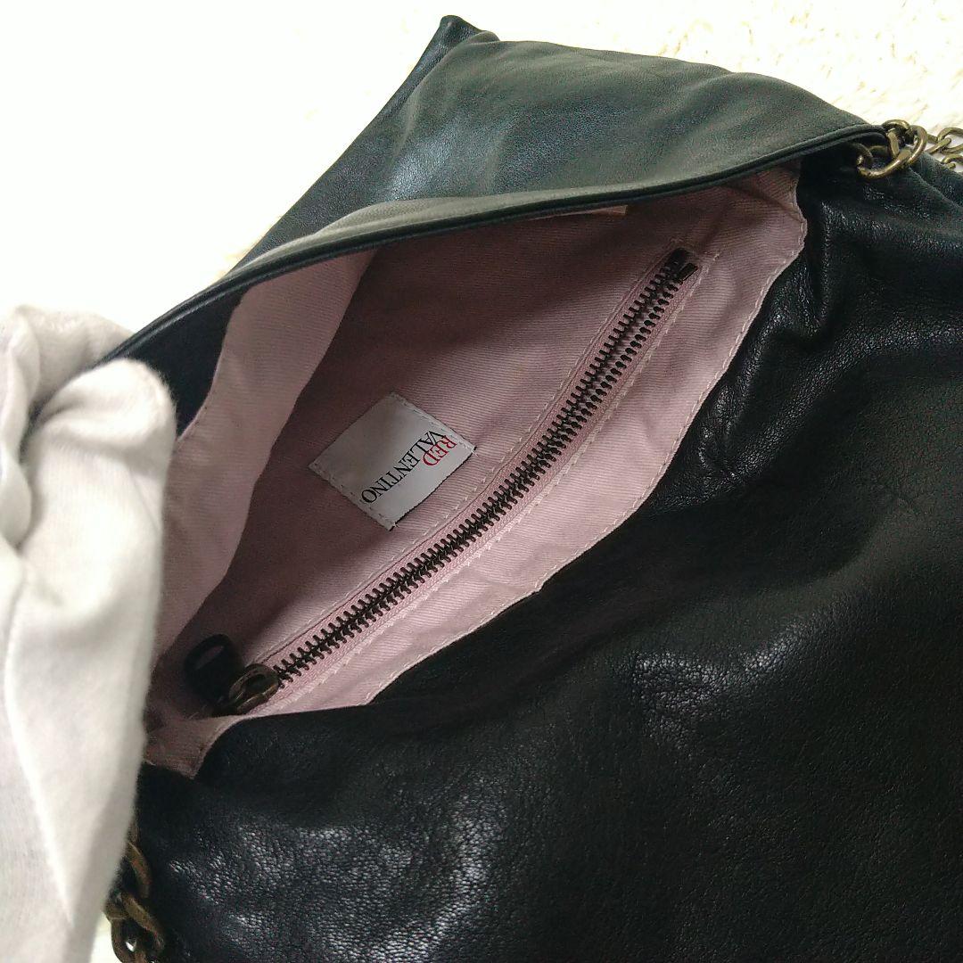 RED VALENTINO ブラック チェーンショルダーバッグ クラッチ