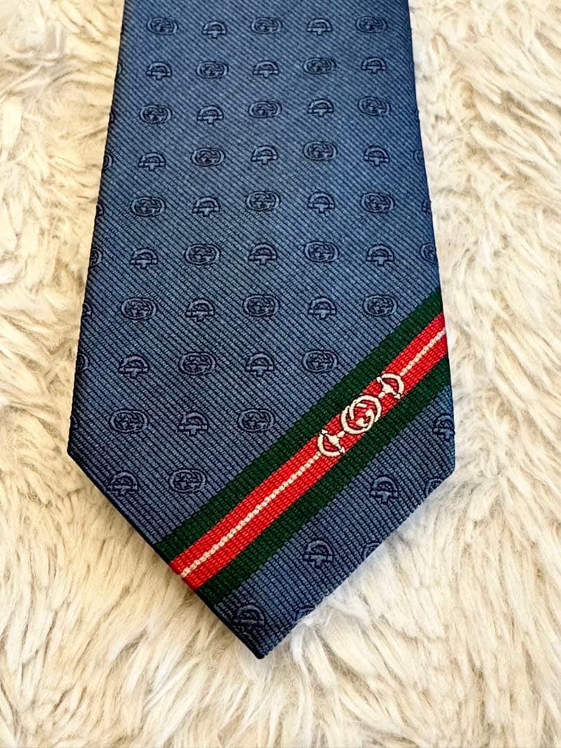 GUCCI ネクタイ 極美品 現行タグシェリーライン イタリア シルク 匿名発送