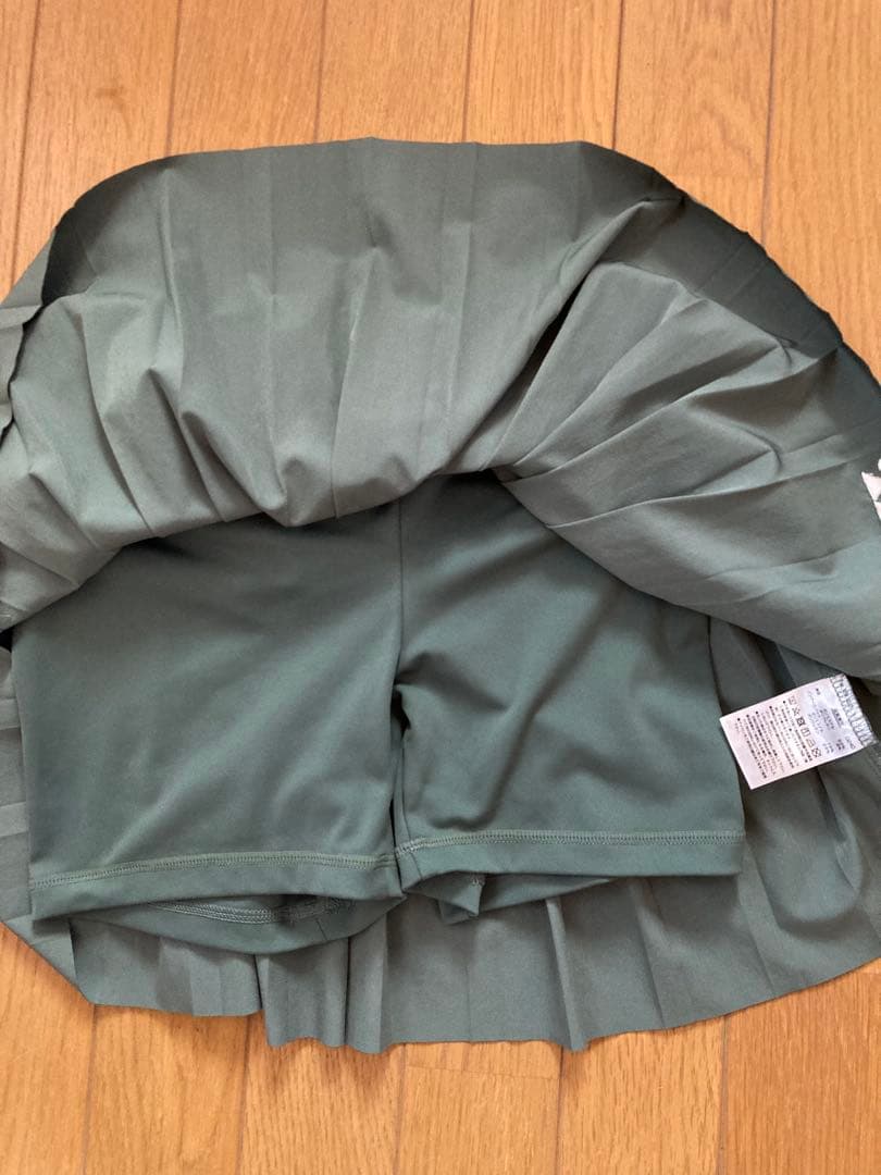 ★美品★ ヨネックス　バドミントン　テニス　スコート　26122