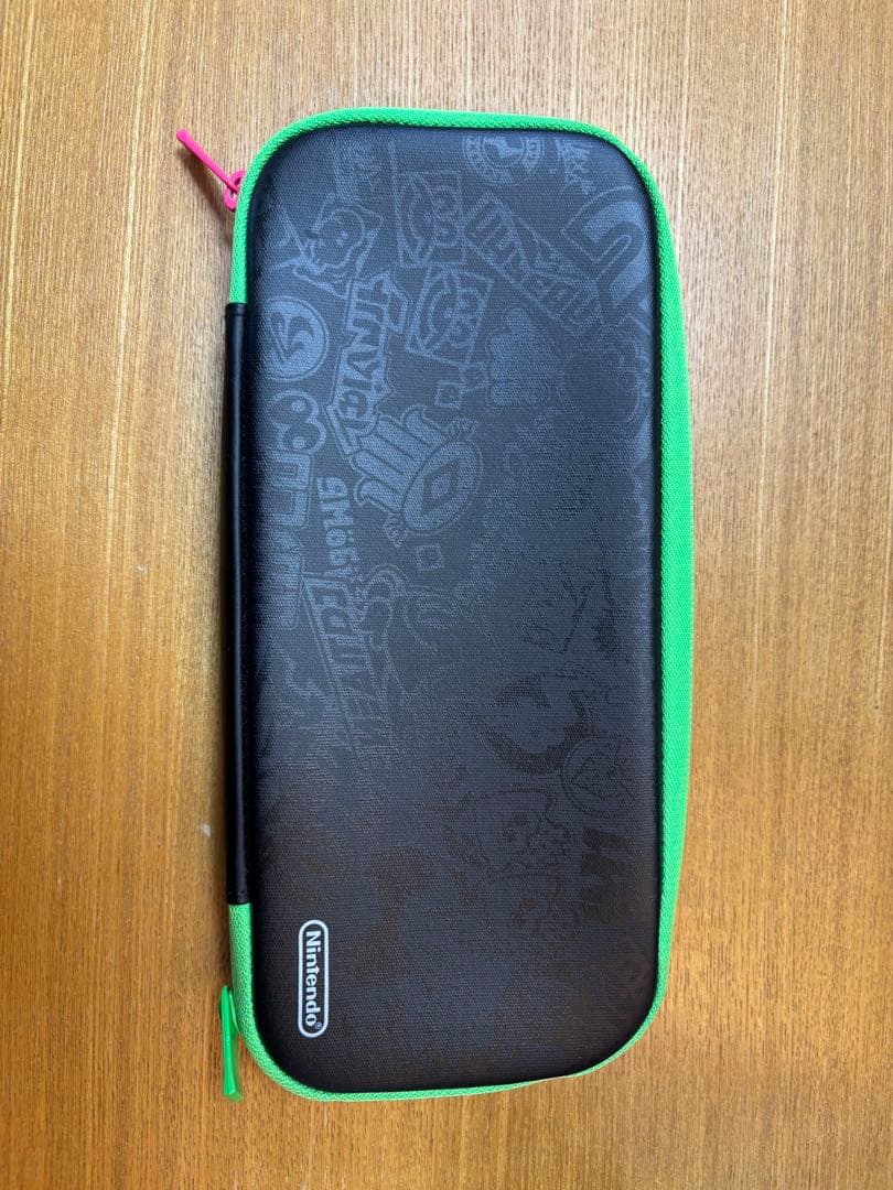 完品美品+5000円相当おまけつき　Nintendo Switch