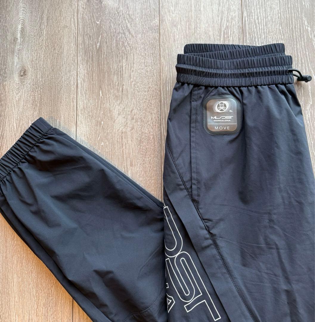 【試着】MARK&LONA ナイロンパンツ 黒 ジョガー DST スウェット