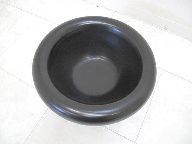 【展示品】カッシーナ 「サヤスカ」 陶磁器 フラワーベース 花器 インテリア