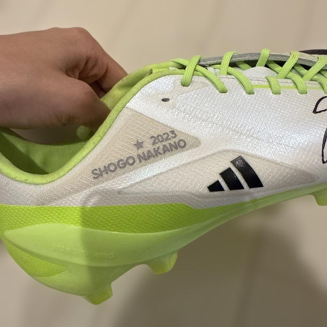 【中野将伍｜東京サントリーサンゴリアス】スパイク（直筆サイン入り）　ラグビー