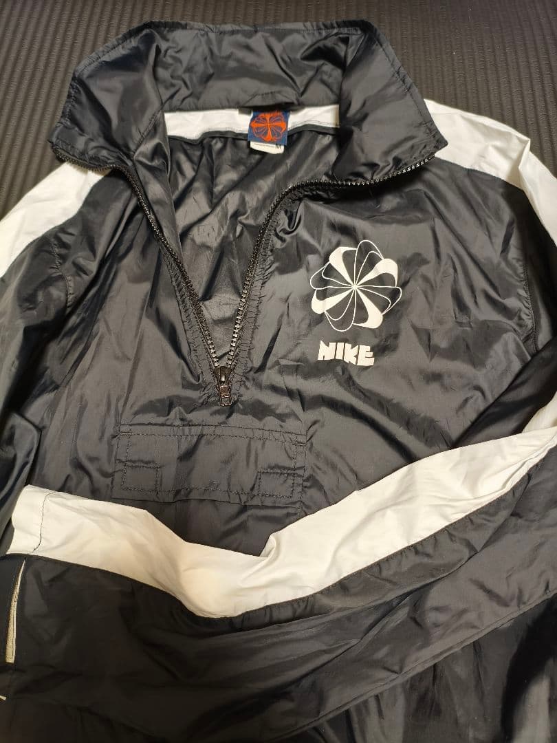 百*様 NIKE ゴツナイキ ナイロンプルオーバージャケット 風車