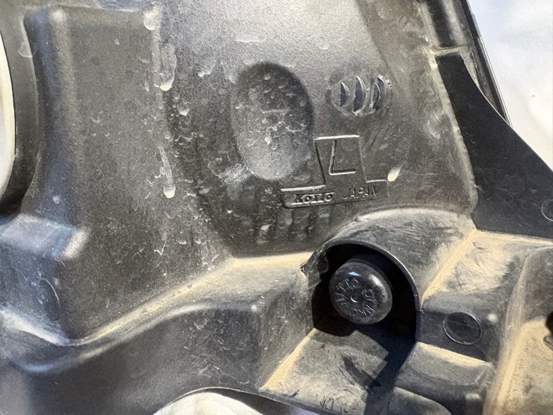 令和2年三菱ふそうヘッドライト左HID MK581269 100-87909