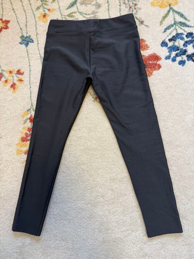 美品　ブリーフィング　レギンス　グレー　Sサイズ